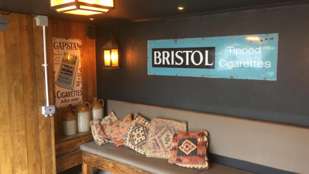 The Victoria Hotel Newcastle-under-Lyme Ngoại thất bức ảnh