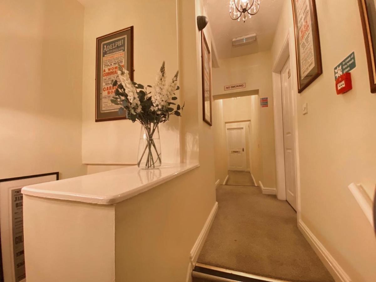 The Victoria Hotel Newcastle-under-Lyme Ngoại thất bức ảnh
