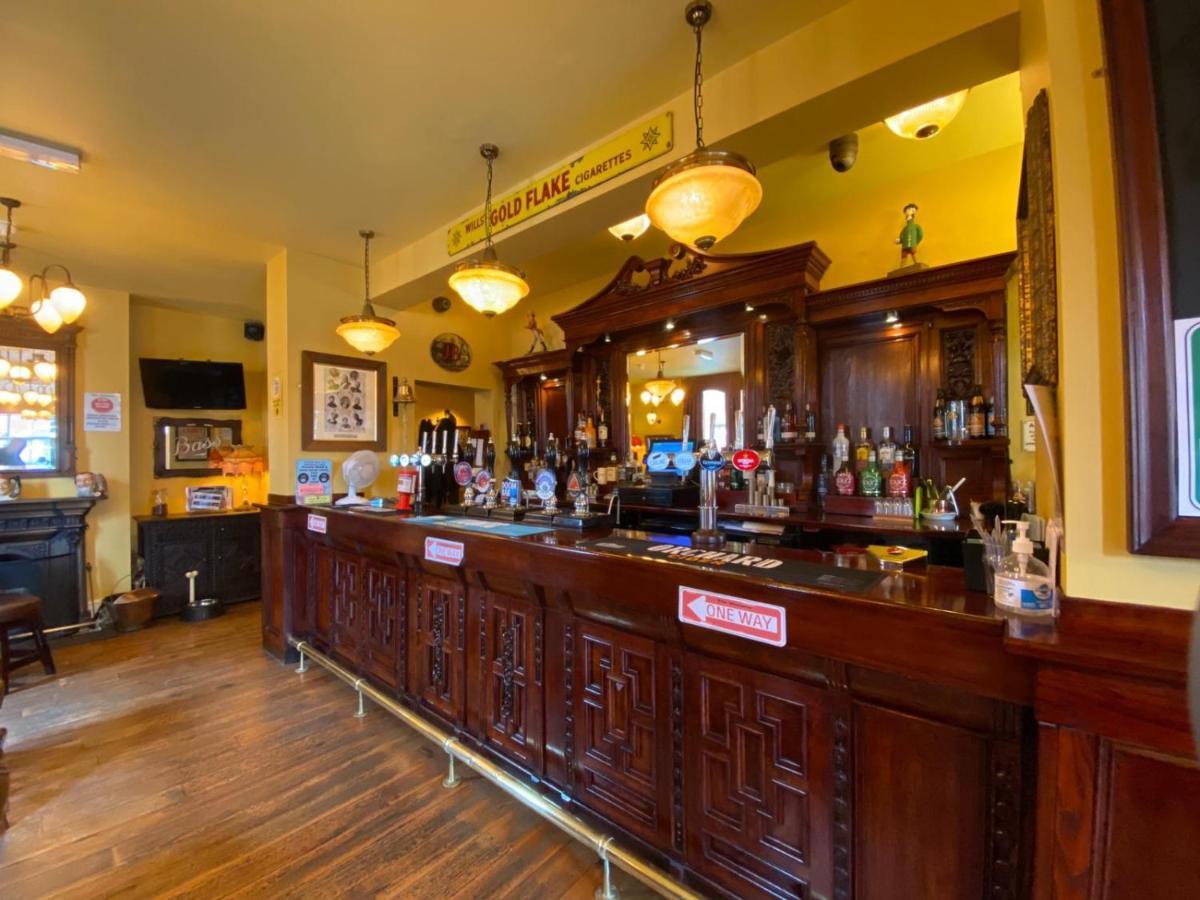 The Victoria Hotel Newcastle-under-Lyme Ngoại thất bức ảnh