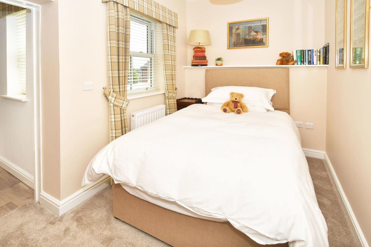 The Victoria Hotel Newcastle-under-Lyme Ngoại thất bức ảnh