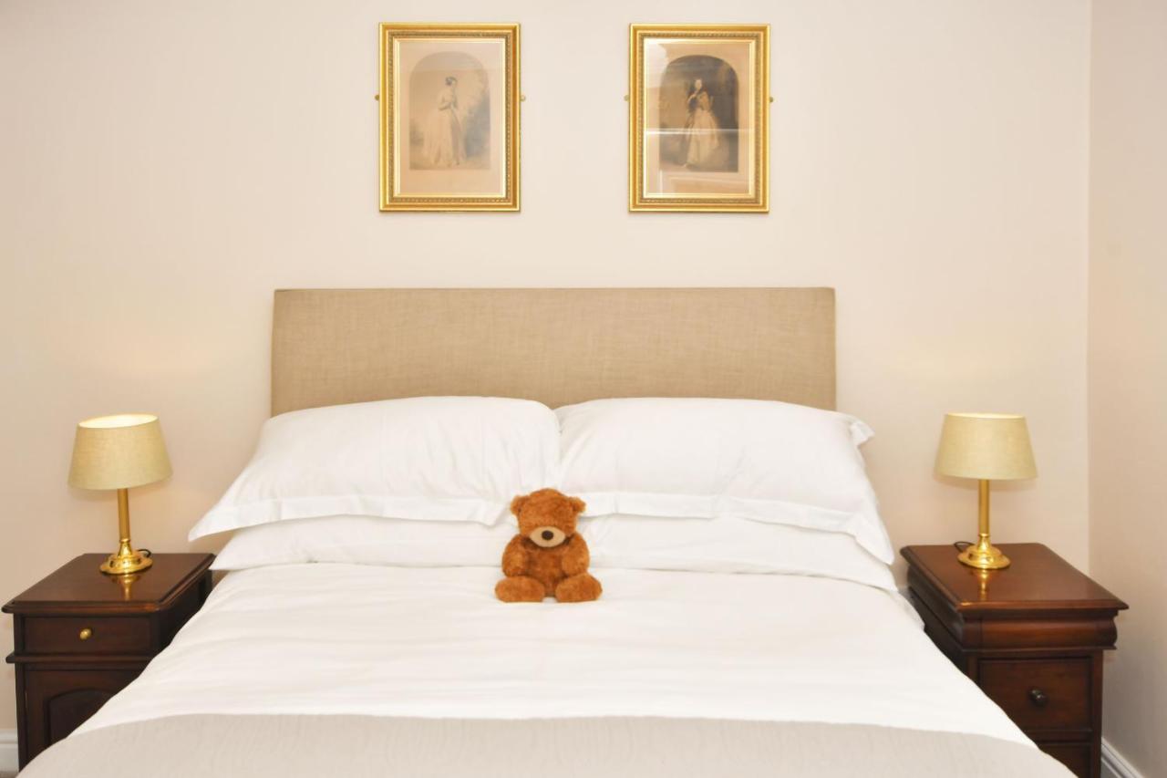 The Victoria Hotel Newcastle-under-Lyme Ngoại thất bức ảnh
